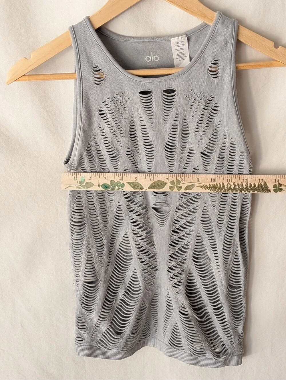 ALO Yoga breathable laser
